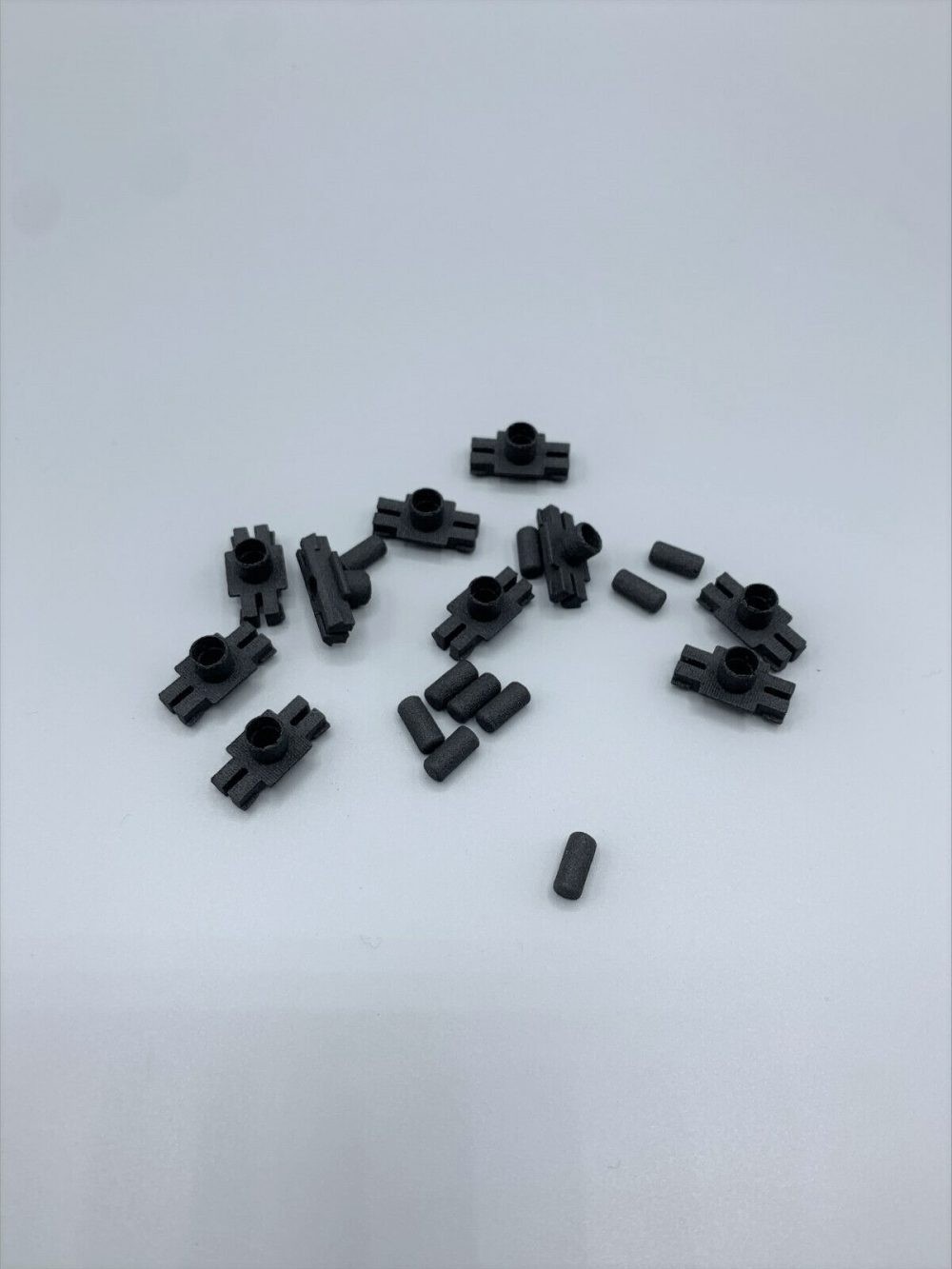 BMW E24 628 630 633 635 CSI Clips Zierleiste 10 Stk. 1