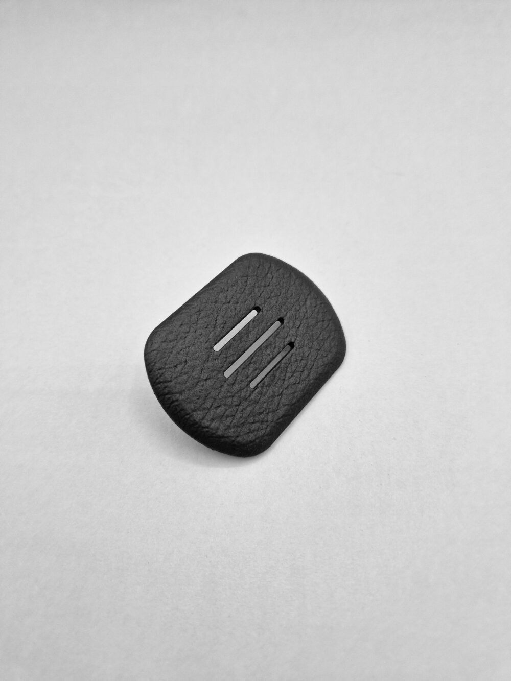 Mercedes W108 W109 W111 Clip Abdeckung Mittelarmlehne (A1099730611) 1